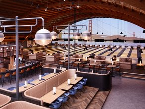 Sfeervol overzicht van Lucky’s Bowling bij Dekker Warmond, met moderne bowlingbanen, comfortabele zitbanken, een gezellige bar en uitzicht op de Golden Gate Bridge op de achtergrond.